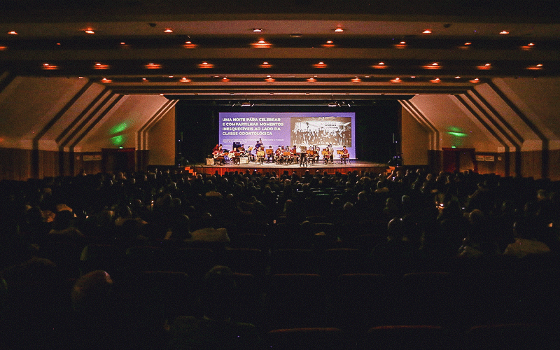A noite foi embalada pela Big Band da Escola Municipal de Música da Fundação Theatro Municipal de São Paulo