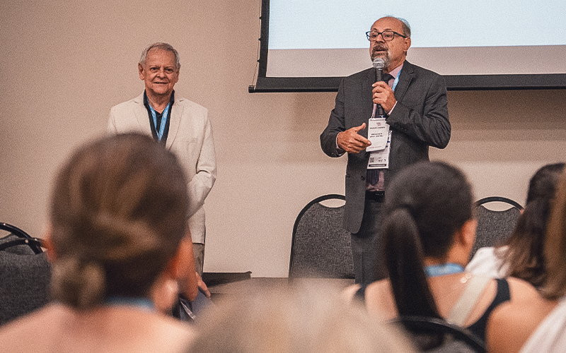 A programação do ENAT foi composta por ciclos de palestras, mesas de debate e rodas de conversa.