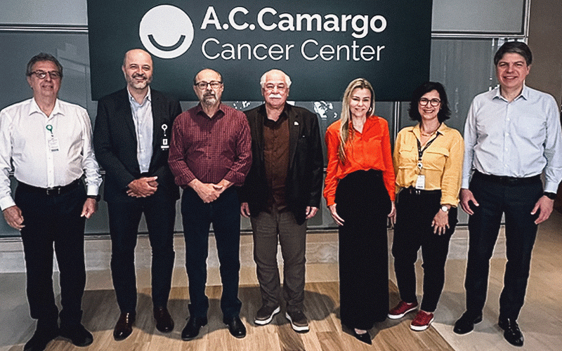 Durante o encontro, foram discutidas possibilidades de sinergia e colaboração entre as entidades, especialmente em ações voltadas à saúde, educação e integração multiprofissional