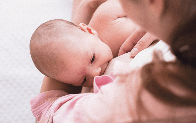 Além dos benefícios nutricionais e imunológicos, o leite materno também favorece o desenvolvimento orofacial